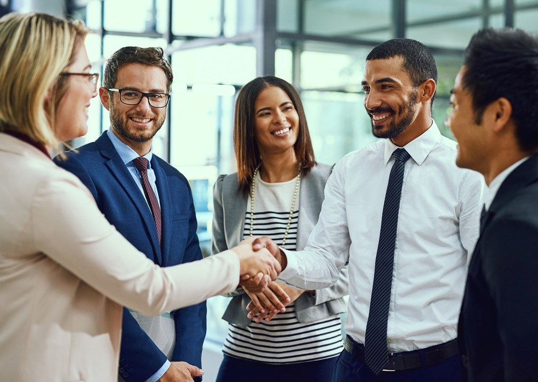 People handshake_shutterstock_2475090071.jpg